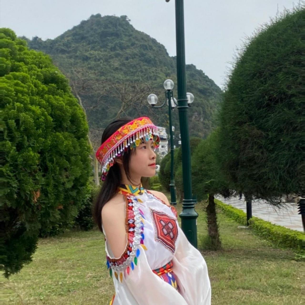 Cat Ba Valentine Hotel Dong Khe Sau Esterno foto